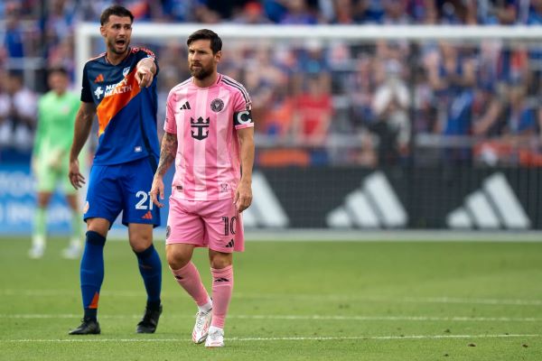 Lionel Messi Kena Skorsing