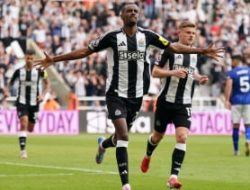 Alexander Isak Kembali Tolak Newcastle United, Padahal Ditawari Kenaikan Gaji