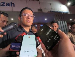 Tangisan Keluarga Sambut Kepulangan Jenazah Staf KBRI Peru Zetro ke Tanah Air