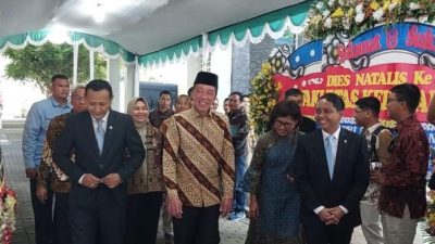 Jokowi Disanjung Alumni Kebanggan