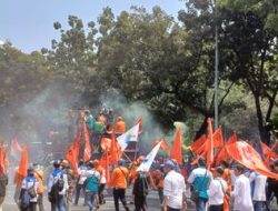 1.392 Personel Polisi Disiagakan Kawal Demo Buruh di Patung Kuda