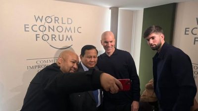 Politik Saling Mengunci