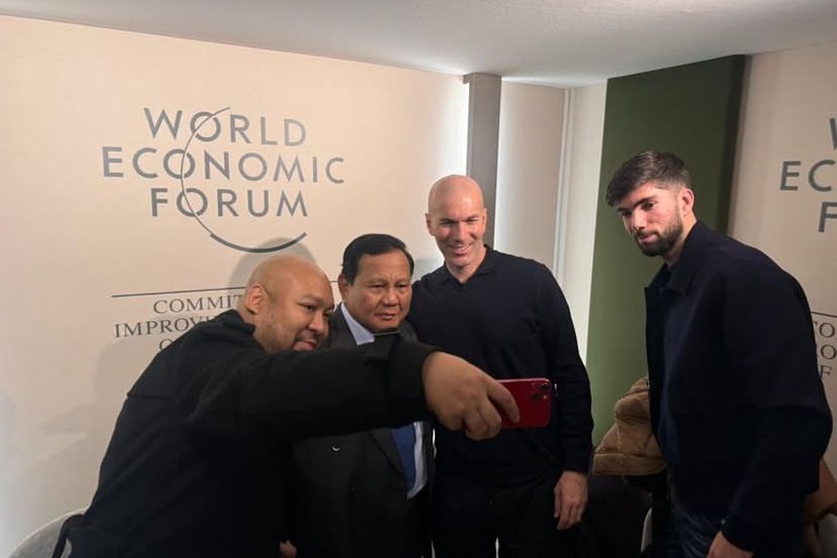 Politik Saling Mengunci