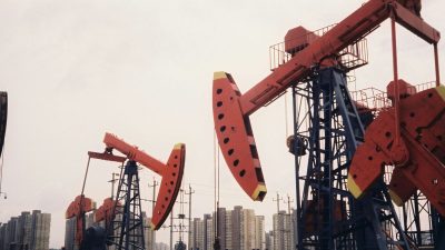 Harga Minyak Melejit