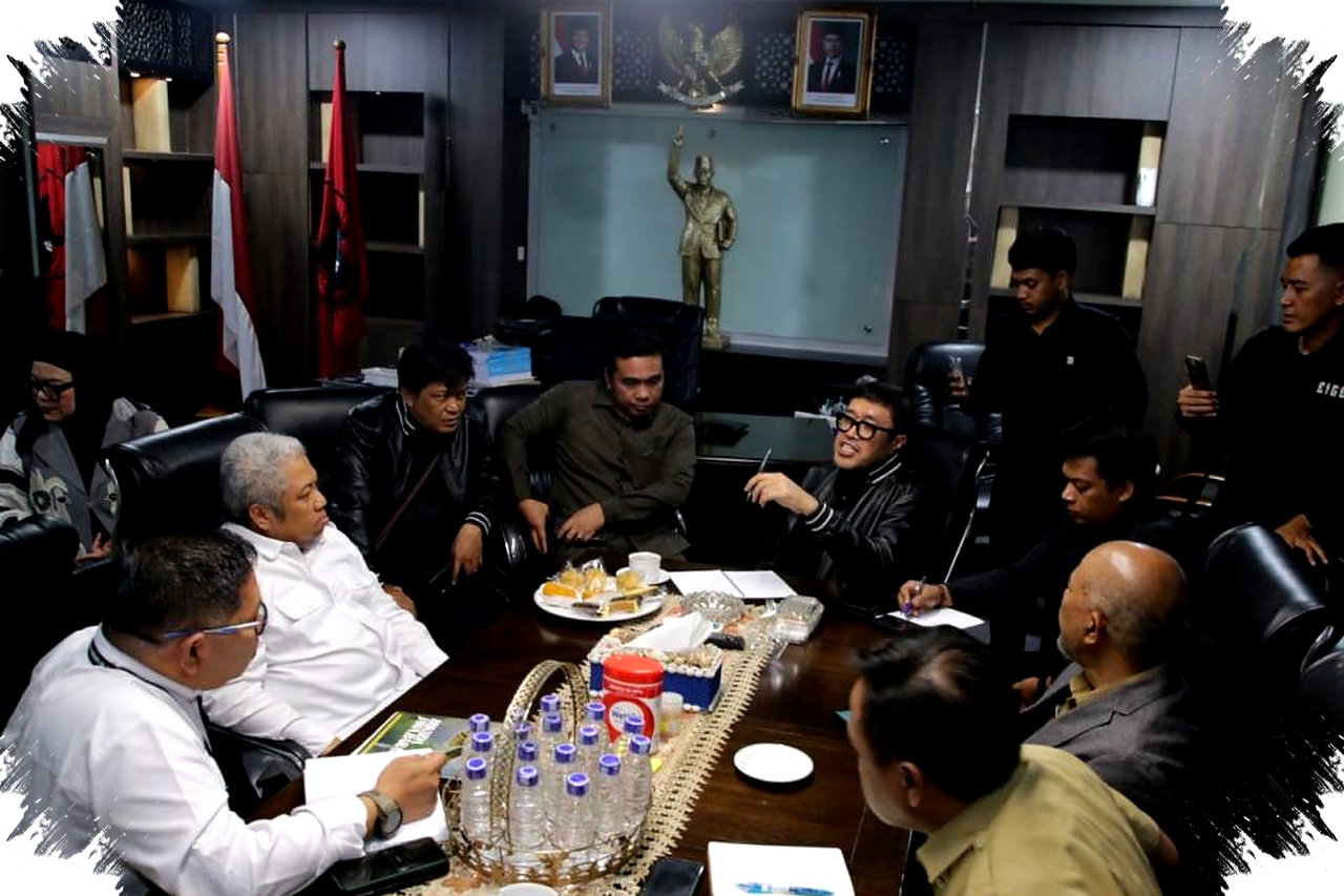 Trump Gunakan Insiden Penembakan