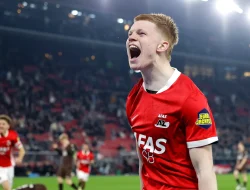 Ronald Koeman Dukung Kees Smit Hijrah ke Barcelona